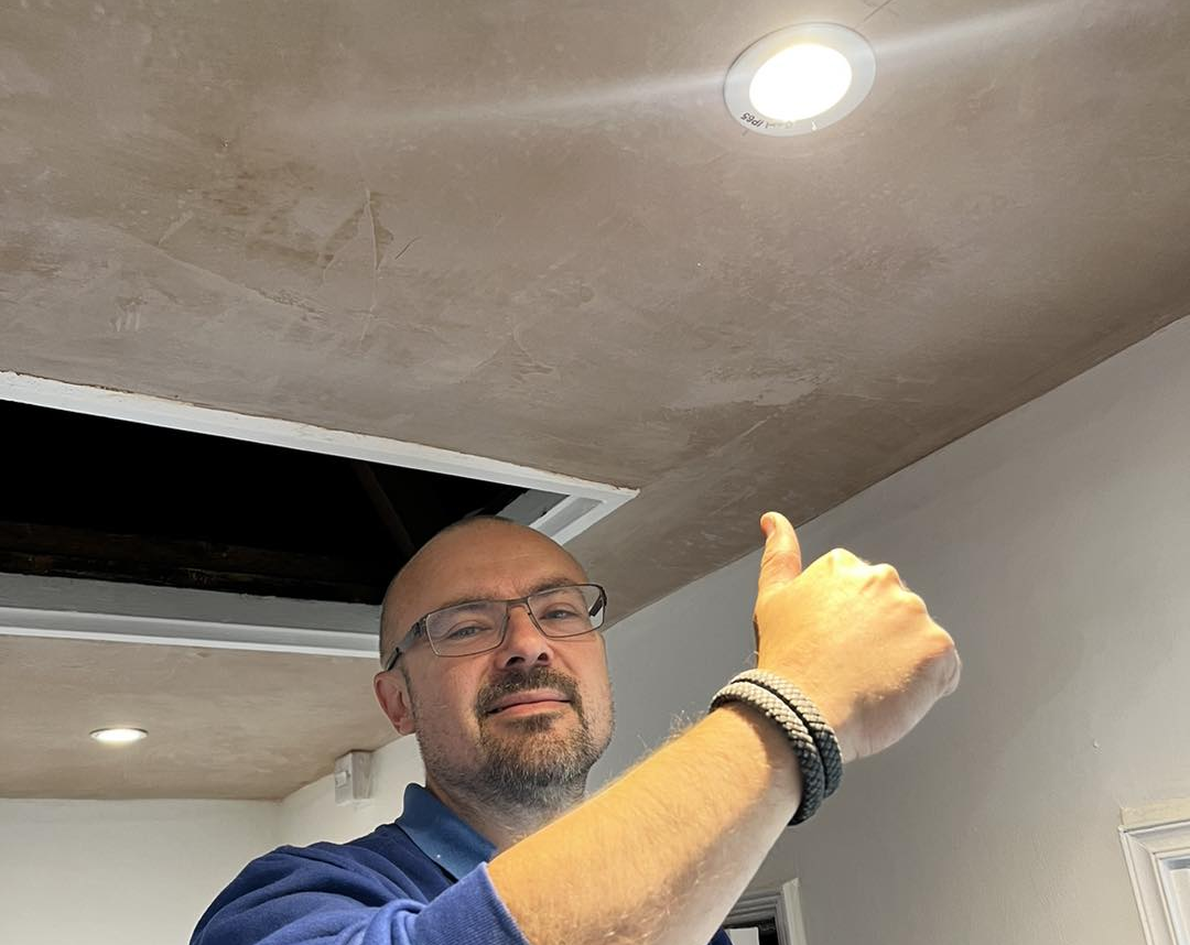 Downlight installer in Cheshunt
