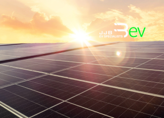 EV Chargers & Solar Panels: The Perfect Match for UK Homeowners
