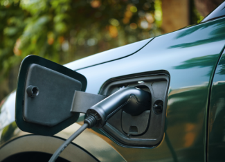 How Heatwaves and Cold Snaps Affect Your EV Charging Performance in Cheshunt