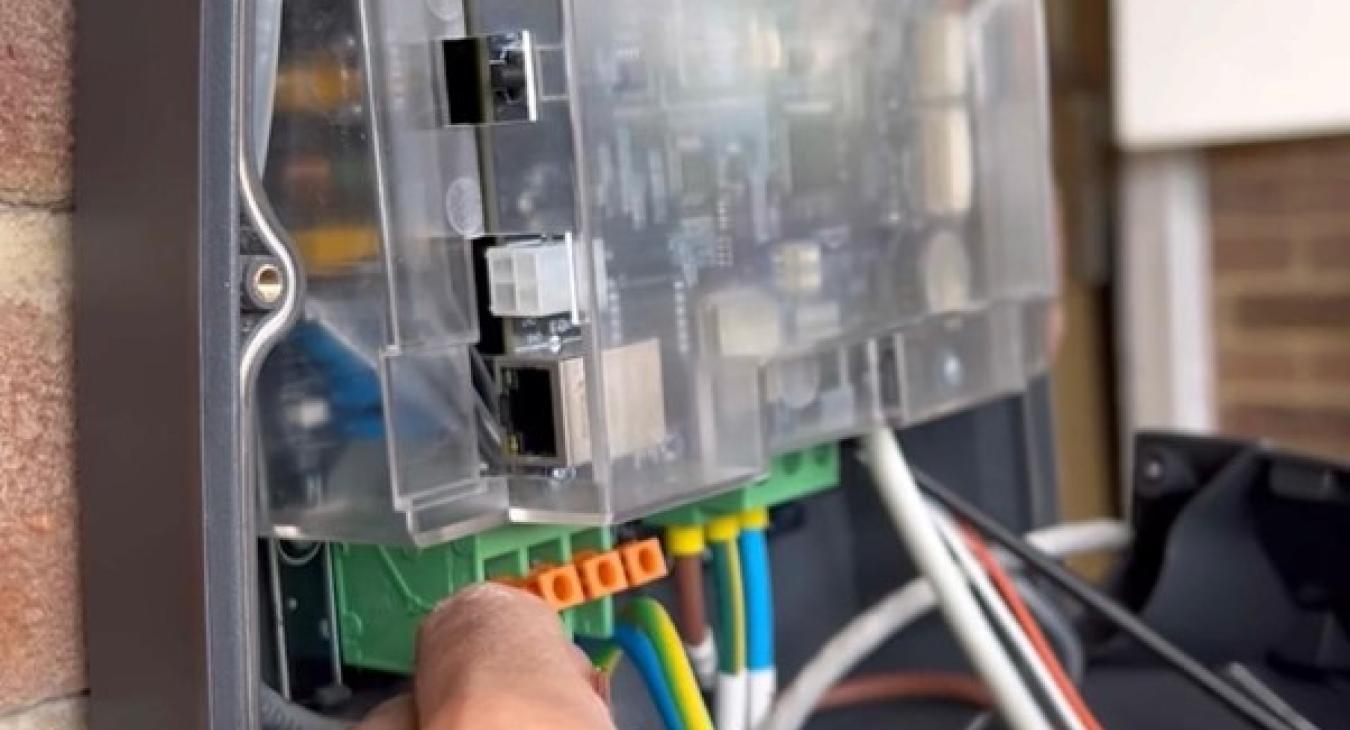 Expert EV Charger Installation for Your Home or Business in Hertfordshire and Essex starting from £999