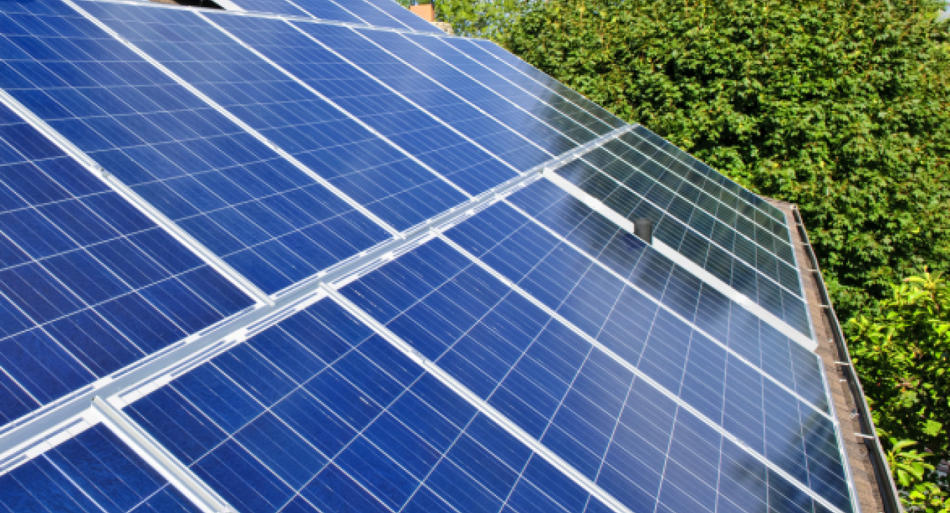Solar Panels with Battery Storage in Waltham Abbey: Is It Worth It?